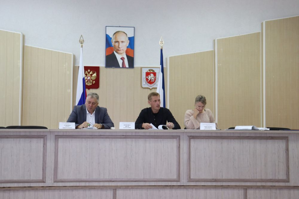 22 октября под председательством заместителя главы администрации Ивана Юрченко состоялось внеочередное заседание комиссии по делам несовершеннолетних и защите их прав Симферопольского района 22 октября под председательством заместителя главы администрации Ивана Юрченко состоялось внеочередное заседание комиссии по делам несовершеннолетних и защите их прав Симферопольского района