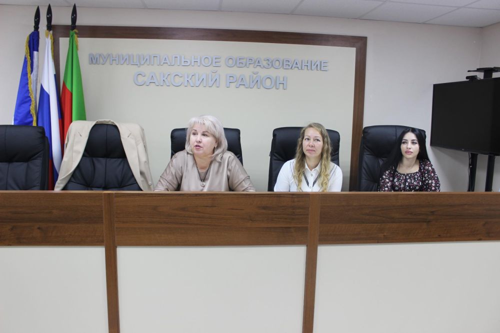 Под руководством заместителя главы администрации Сакского района Республики Крым Светланы Дорошенко сегодня состоялось 20 заседание комиссии по делам несовершеннолетних и защите их прав в муниципальном образовании Сакский район Под руководством заместителя главы администрации Сакского района Республики Крым Светланы Дорошенко сегодня состоялось 20 заседание комиссии по делам несовершеннолетних и защите их прав в муниципальном образовании Сакский район