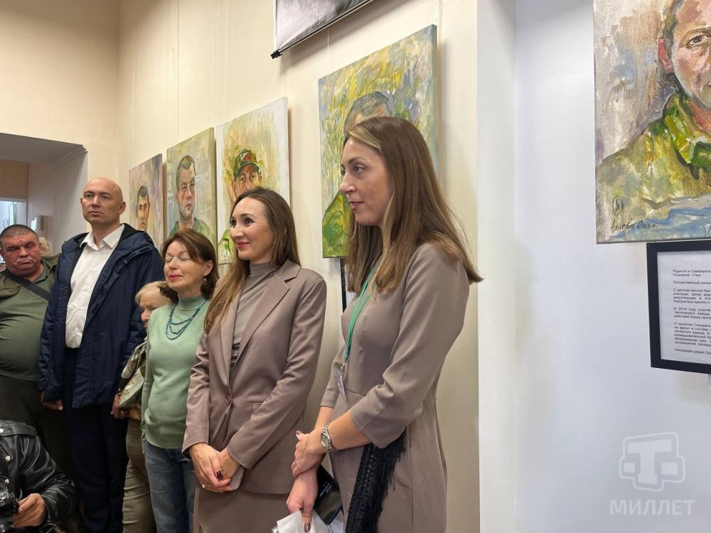 В музее истории Симферополя открылась выставка, посвященная участникам спецоперации В музее истории Симферополя открылась выставка, посвященная участникам спецоперации