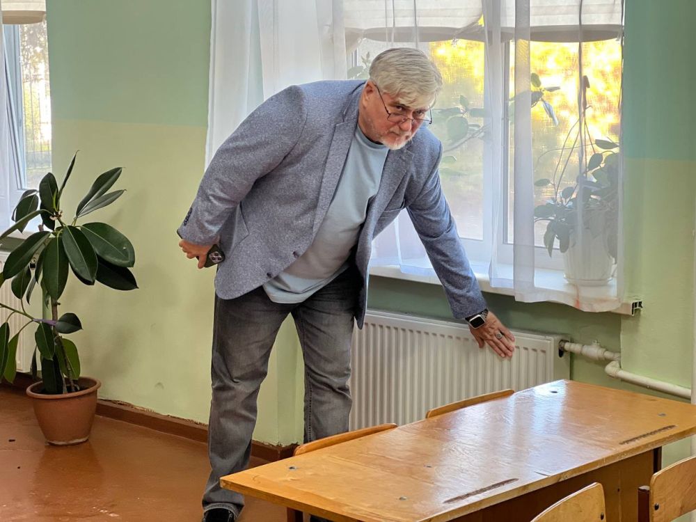 Игорь Ивин: Держу на круглосуточном контроле вопрос бесперебойной подачи тепла в образовательных учреждениях Игорь Ивин: Держу на круглосуточном контроле вопрос бесперебойной подачи тепла в образовательных учреждениях