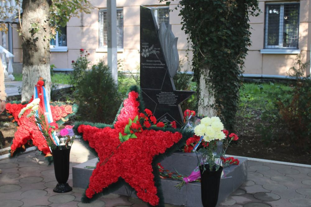 В Феодосии отметили День памяти и славы крымских партизан и подпольщиков В Феодосии отметили День памяти и славы крымских партизан и подпольщиков
