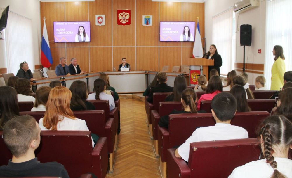 ДИАЛОГ О ВАЖНОМ. В рамках проекта «ГосСтарт.Диалог» состоялась встреча молодежи с заместителем главы администрации города Юлией Некрасовой ДИАЛОГ О ВАЖНОМ. В рамках проекта «ГосСтарт.Диалог» состоялась встреча молодежи с заместителем главы администрации города Юлией Некрасовой
