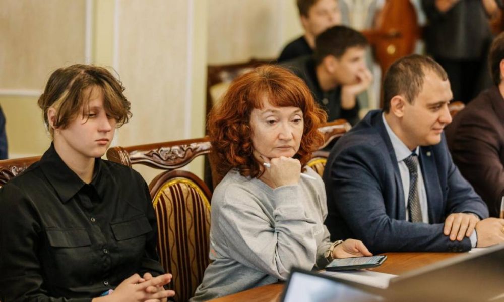 Работники прокуратуры Крыма в рамках мероприятий по правовому просвещению приняли участие в обсуждении вопросов противодействия киберпреступности Работники прокуратуры Крыма в рамках мероприятий по правовому просвещению приняли участие в обсуждении вопросов противодействия киберпреступности