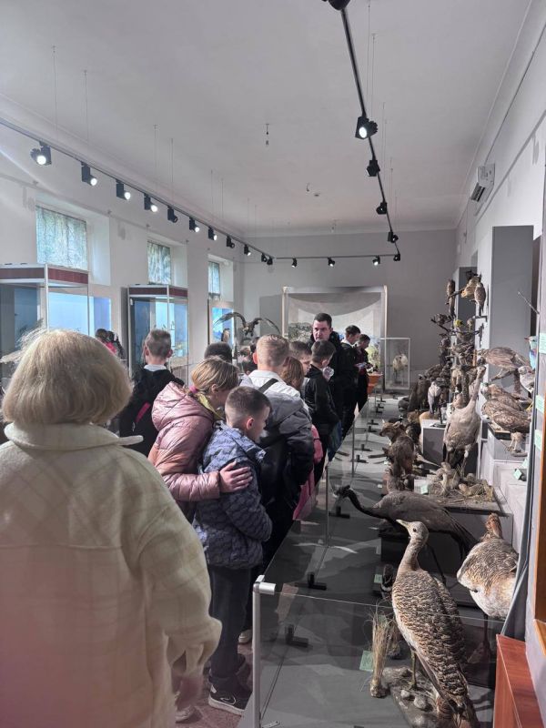 Работники прокуратуры Крыма организовали для учеников Лозовской школы-интерната посещение Центрального музея Тавриды Работники прокуратуры Крыма организовали для учеников Лозовской школы-интерната посещение Центрального музея Тавриды