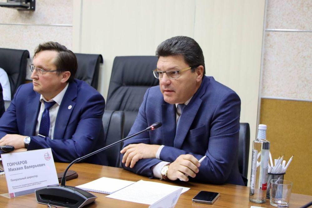 Александр Сахаров посетил Крымскую железную дорогу Александр Сахаров посетил Крымскую железную дорогу