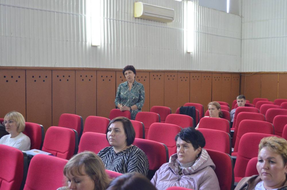 В администрации Белогорского района прошло совещание с Ольгой Виноградовой, председателем Комитета Государственного Совета... В администрации Белогорского района прошло совещание с Ольгой Виноградовой, председателем Комитета Государственного Совета...