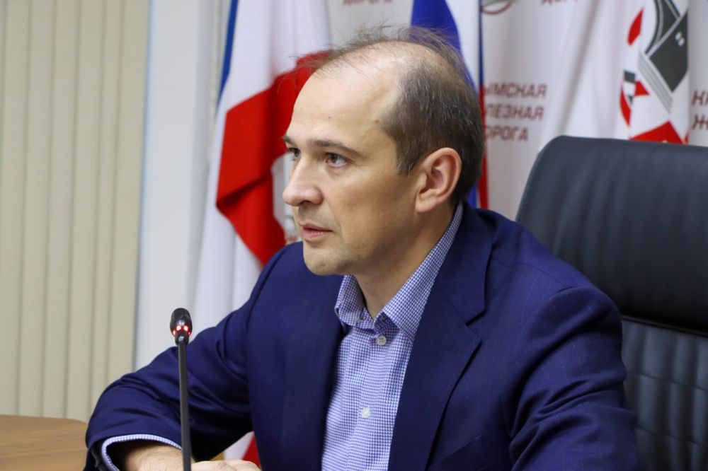 Александр Сахаров посетил Крымскую железную дорогу Александр Сахаров посетил Крымскую железную дорогу