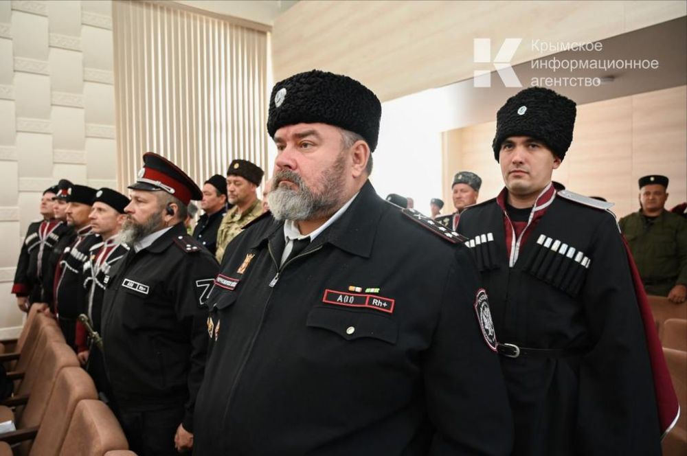 Атаман Черноморского казачьего войска казачий полковник Антон Сироткин подвел промежуточные итоги работы войска по реализации стратегии госполитики в отношении российского казачества Атаман Черноморского казачьего войска казачий полковник Антон Сироткин подвел промежуточные итоги работы войска по реализации стратегии госполитики в отношении российского казачества