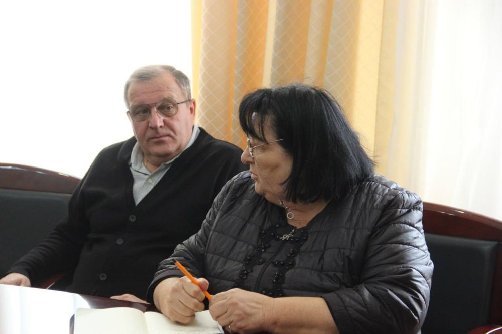 Сегодня запланировали на 2 ноября высадку деревьев в Феодосии Сегодня запланировали на 2 ноября высадку деревьев в Феодосии