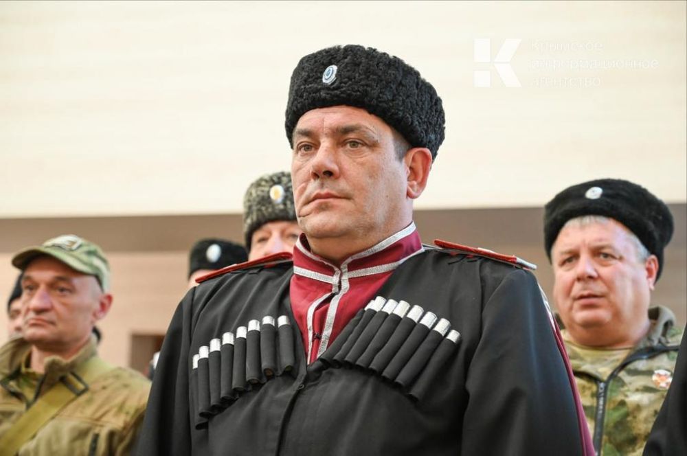 Атаман Черноморского казачьего войска казачий полковник Антон Сироткин подвел промежуточные итоги работы войска по реализации стратегии госполитики в отношении российского казачества Атаман Черноморского казачьего войска казачий полковник Антон Сироткин подвел промежуточные итоги работы войска по реализации стратегии госполитики в отношении российского казачества