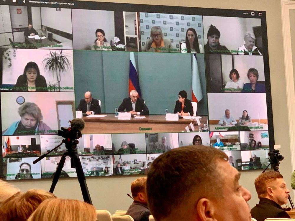 Вице-спикер крымского парламента - председатель Комитета по культуре, охране культурного наследия и спорту Алла Пономаренко... Вице-спикер крымского парламента - председатель Комитета по культуре, охране культурного наследия и спорту Алла Пономаренко...