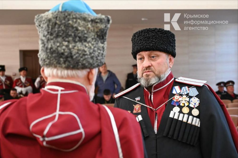 Атаман Черноморского казачьего войска казачий полковник Антон Сироткин подвел промежуточные итоги работы войска по реализации стратегии госполитики в отношении российского казачества Атаман Черноморского казачьего войска казачий полковник Антон Сироткин подвел промежуточные итоги работы войска по реализации стратегии госполитики в отношении российского казачества