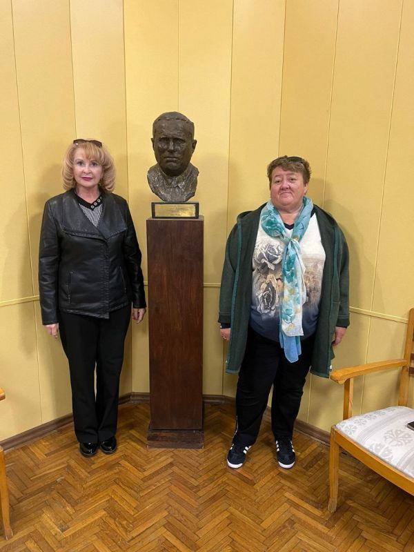 Эммилия Леонова: Вместе с коллегами приняли участие в познавательном семинаре ! Эммилия Леонова: Вместе с коллегами приняли участие в познавательном семинаре !