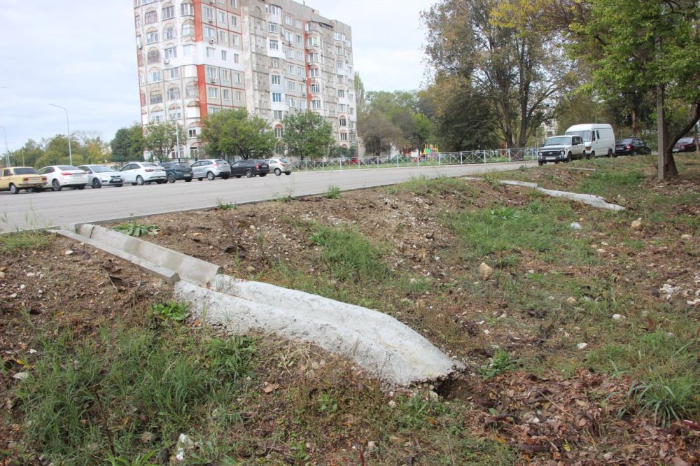 #ЖКХ_и_строительство. Завершены работы по восстановлению основания парковочной зоны у детского сада «Сказка» #ЖКХ_и_строительство. Завершены работы по восстановлению основания парковочной зоны у детского сада «Сказка»