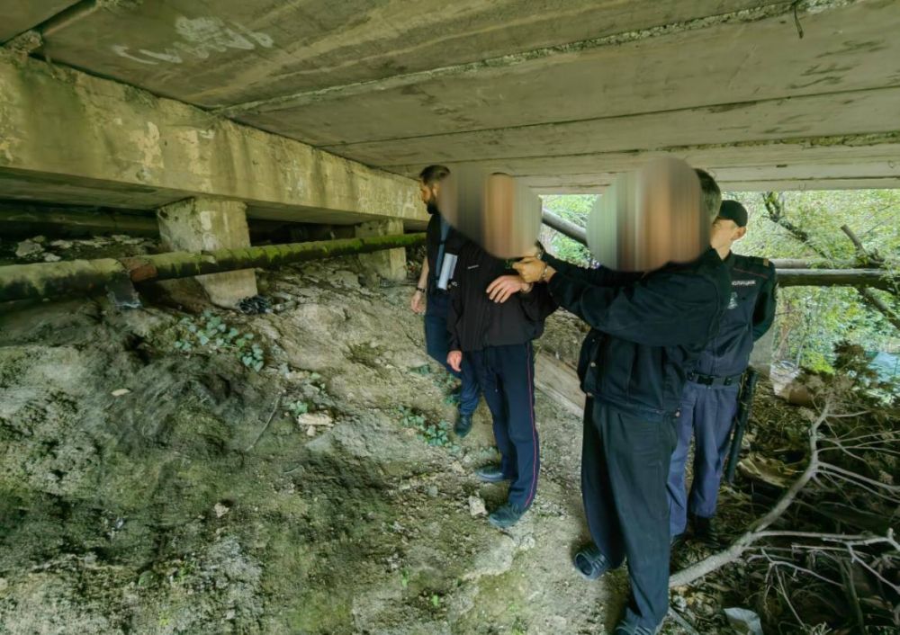 В Алуште местный житель осуждён по обвинению в убийстве соседа из ружья В Алуште местный житель осуждён по обвинению в убийстве соседа из ружья