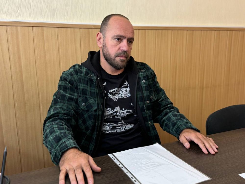 Александр Дудинов: Встретился с представителем клуба рукопашного боя «Пересвет» Александр Дудинов: Встретился с представителем клуба рукопашного боя «Пересвет»