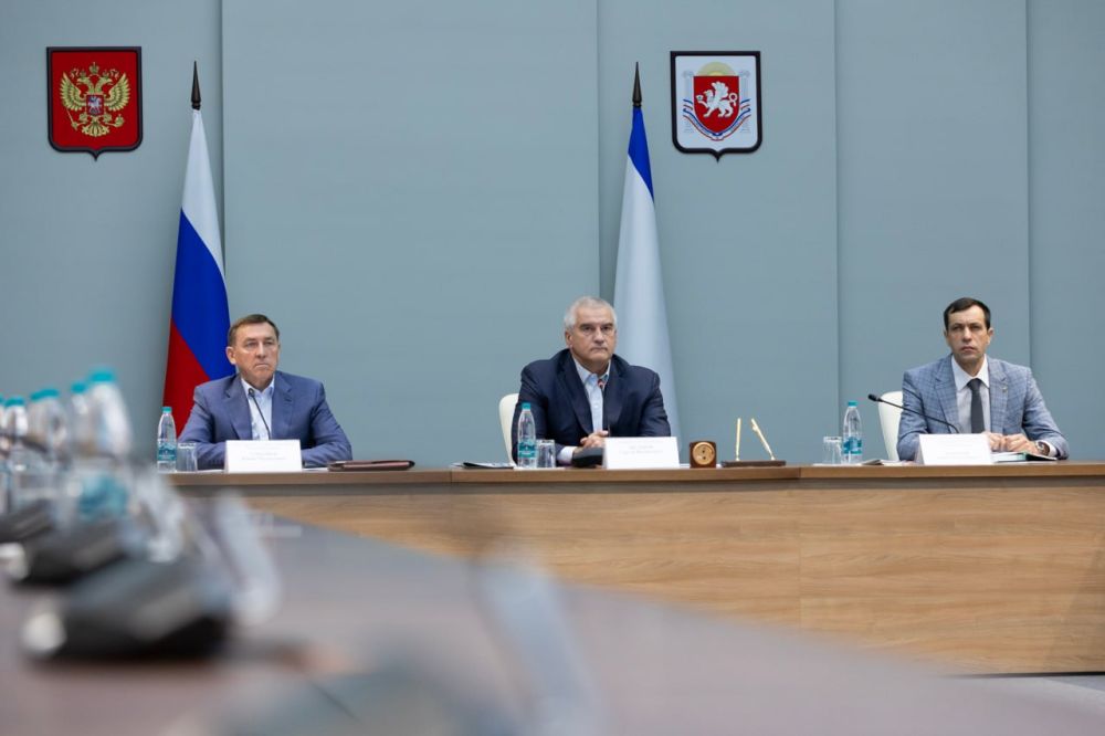 Сергей Аксёнов: В проекте бюджета республики на 2025–2027 гг. полностью сохранены объемы федерального финансирования, выделяемого согласно решениям Президента Владимира Владимировича Путина Сергей Аксёнов: В проекте бюджета республики на 2025–2027 гг. полностью сохранены объемы федерального финансирования, выделяемого согласно решениям Президента Владимира Владимировича Путина