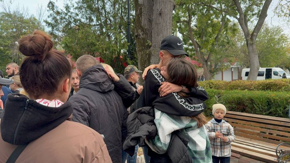 Александр Дудинов: Утро начал с почетной и важной миссии Александр Дудинов: Утро начал с почетной и важной миссии