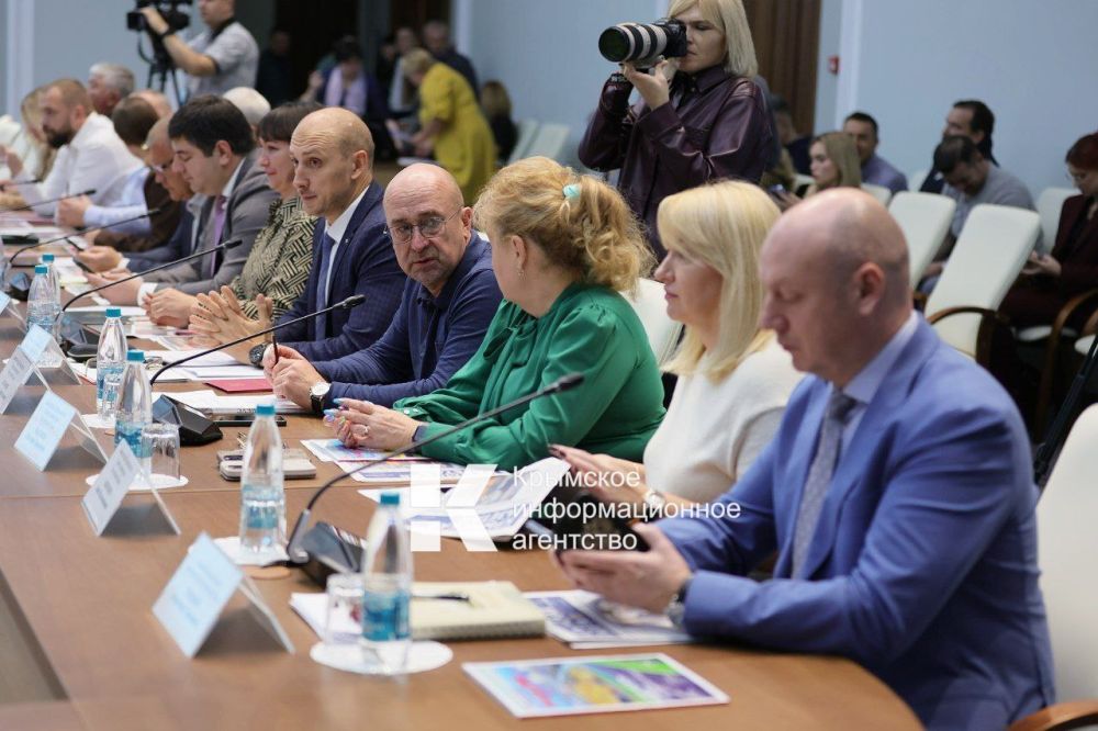 На заседании Совмина РК сегодня рассматривают проект бюджета Крыма на ближайшие три года На заседании Совмина РК сегодня рассматривают проект бюджета Крыма на ближайшие три года