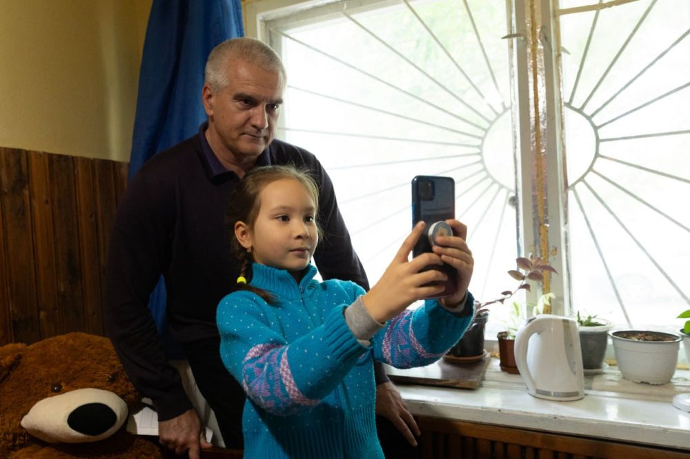 Сергей Аксёнов: В селе Крымская Роза Белогорского района есть проблема с некачественной питьевой водой в системе, на что поступают жалобы от жителей Сергей Аксёнов: В селе Крымская Роза Белогорского района есть проблема с некачественной питьевой водой в системе, на что поступают жалобы от жителей