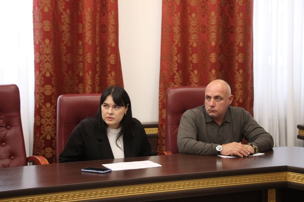 #городские_новости. В Керчи состоялся Общерегиональный день приема граждан. Глава администрации города Олег КАТОРГИН... #городские_новости. В Керчи состоялся Общерегиональный день приема граждан. Глава администрации города Олег КАТОРГИН...