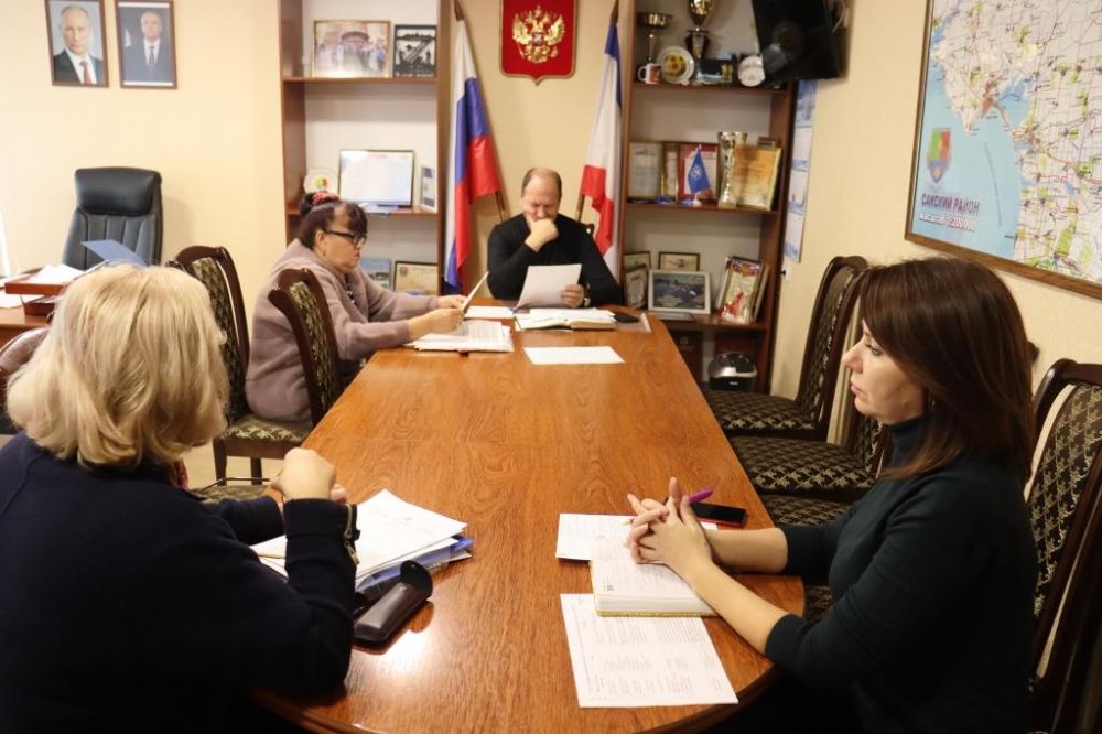 30 октября, с 10.00 по 16.00 часов, в преддверии Дня народного единства в администрации Сакского района состоялся Общерегиональный день приема граждан 30 октября, с 10.00 по 16.00 часов, в преддверии Дня народного единства в администрации Сакского района состоялся Общерегиональный день приема граждан