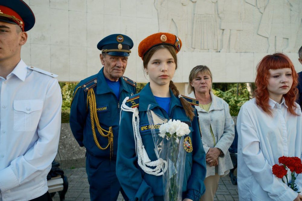 Янина Павленко: Итоги осеннего этапа Вахты Памяти поколений – Пост №1. С 23 сентября образовательные учреждения соревновались за звание «Лучший состав Почетного караула» Янина Павленко: Итоги осеннего этапа Вахты Памяти поколений – Пост №1. С 23 сентября образовательные учреждения соревновались за звание «Лучший состав Почетного караула»