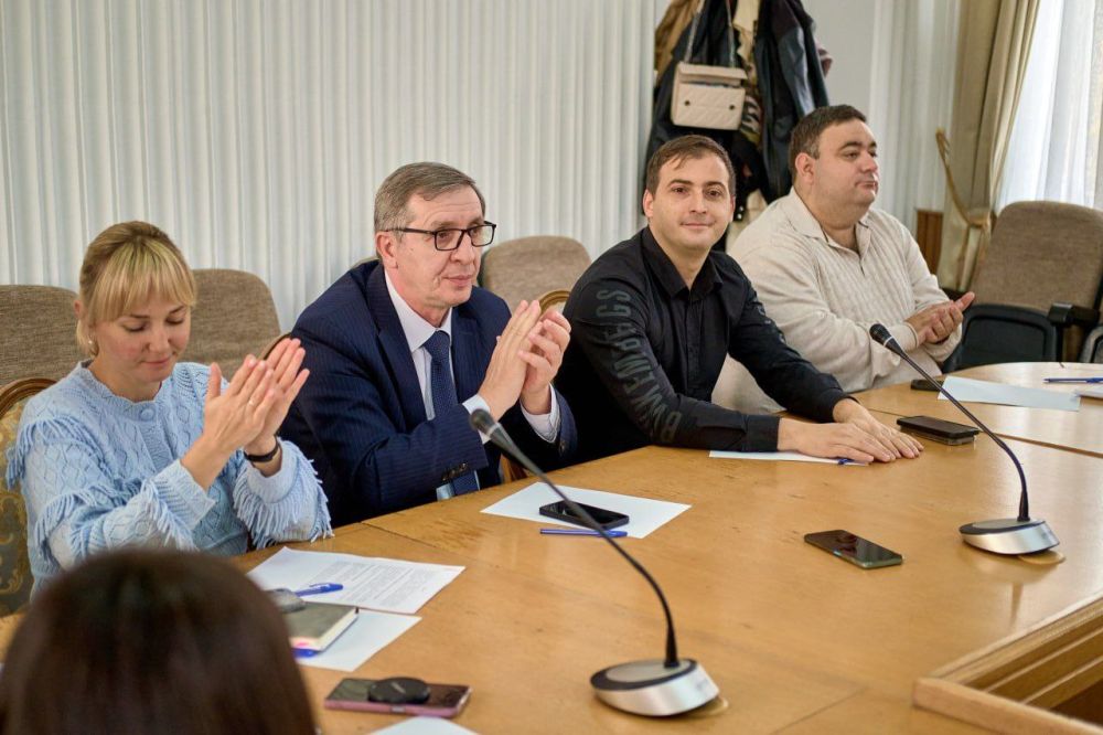 Янина Павленко: В преддверии Дня народного единства вместе с Главой муниципалитета Константином Шимановским подписали Соглашение о межнациональном согласии и сотрудничестве с представителями национально-культурных автономий Ялты! Янина Павленко: В преддверии Дня народного единства вместе с Главой муниципалитета Константином Шимановским подписали Соглашение о межнациональном согласии и сотрудничестве с представителями национально-культурных автономий Ялты!
