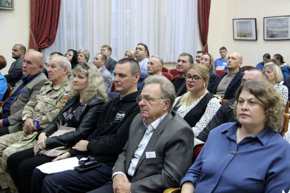 Константин Шимановский: XVI конференция Ялтинского местного отделения «Единой России» Константин Шимановский: XVI конференция Ялтинского местного отделения «Единой России»