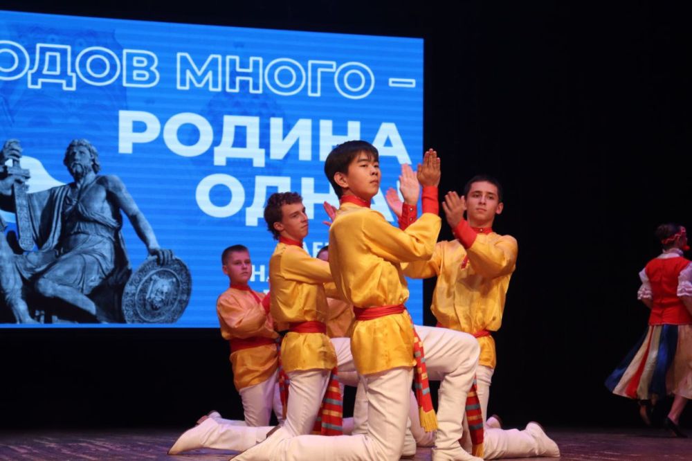 Владислав Хаджиев: В реалиях сегодняшнего дня мы особенно четко осознаем себя гражданами единого и сильного государства, у которого есть великое прошлое, достойное настоящее и светлое будущее Владислав Хаджиев: В реалиях сегодняшнего дня мы особенно четко осознаем себя гражданами единого и сильного государства, у которого есть великое прошлое, достойное настоящее и светлое будущее