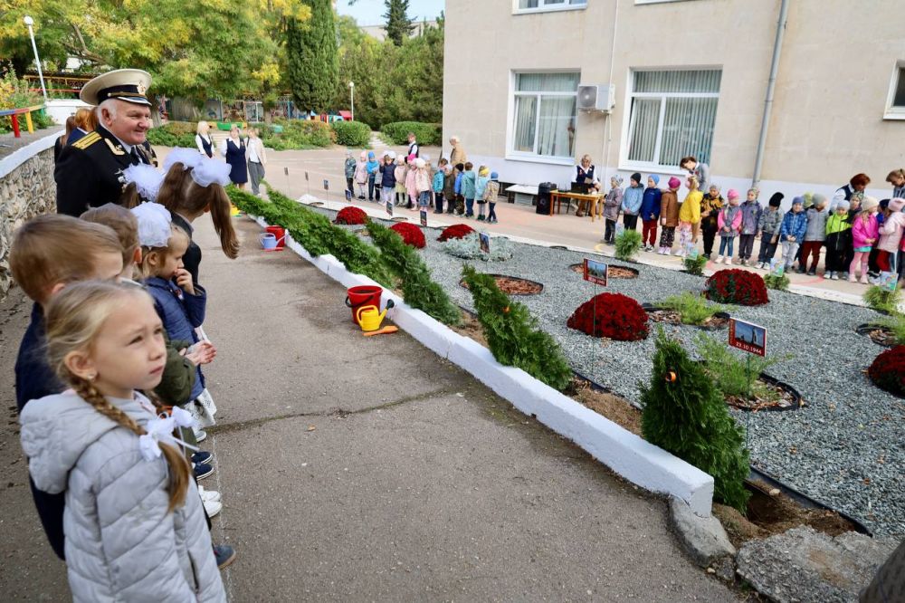 Аллея городов-героев появилась в детском саду №7 в Севастополе Аллея городов-героев появилась в детском саду №7 в Севастополе