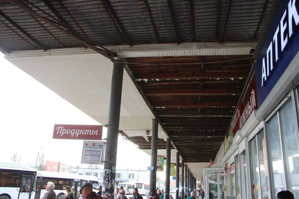 #городские_новости. Козырек над Западной платформой автовокзала подготавливают к капитальному ремонту На капитальный ремонт козырька из местного бюджета предусмотрено более 9 млн.рублей #городские_новости. Козырек над Западной платформой автовокзала подготавливают к капитальному ремонту На капитальный ремонт козырька из местного бюджета предусмотрено более 9 млн.рублей