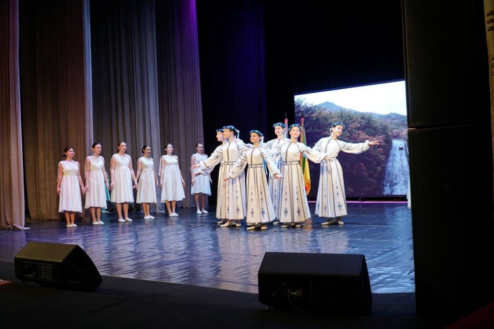 В единстве народа – единство страны В единстве народа – единство страны