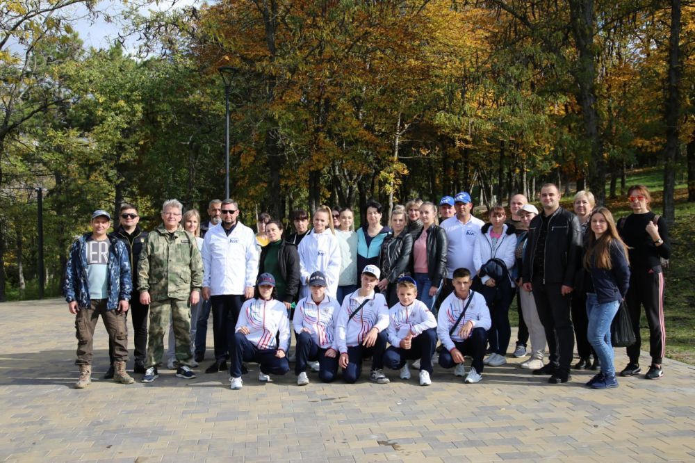 Дмитрий Скобликов: Сегодня прошла масштабная экологическая акция «Посади свое дерево жизни» Дмитрий Скобликов: Сегодня прошла масштабная экологическая акция «Посади свое дерево жизни»