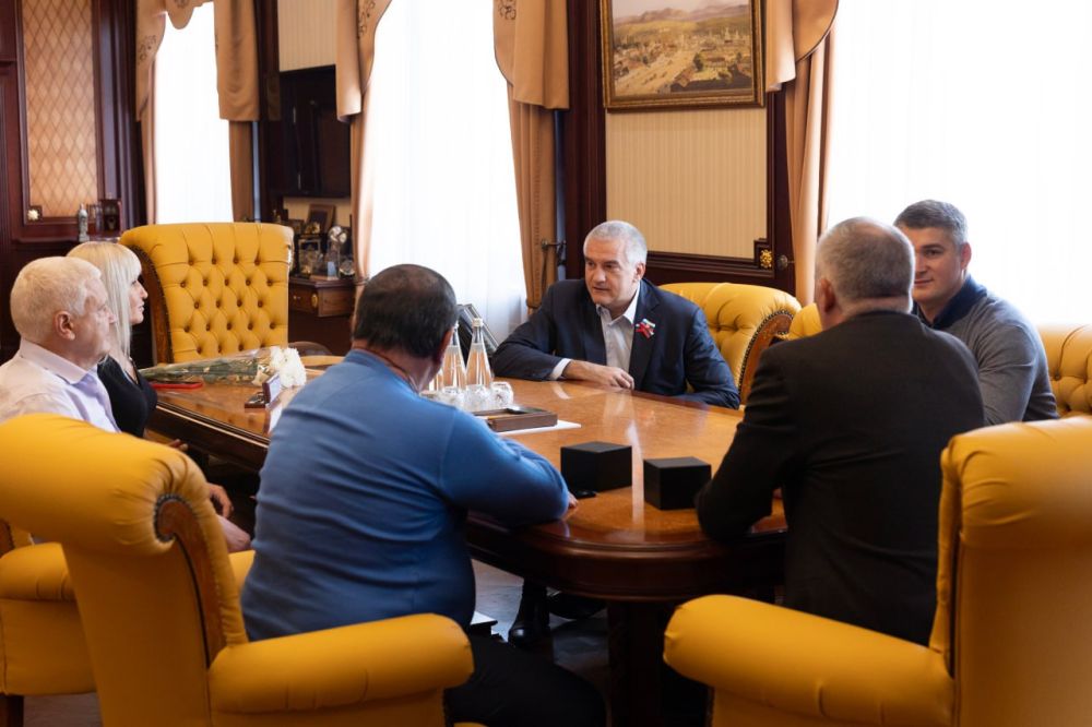 Сергей Аксёнов: Медицинские работники Крыма вносят неоценимый вклад в наше общее дело, в нашу Победу