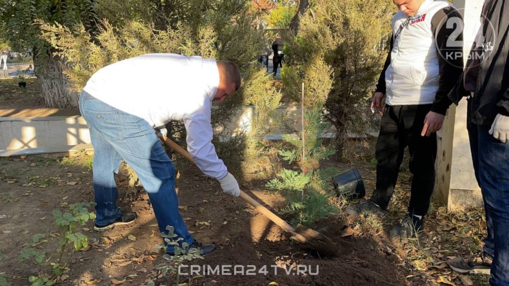 Евпатория тоже присоединилась к экологическому субботнику Евпатория тоже присоединилась к экологическому субботнику