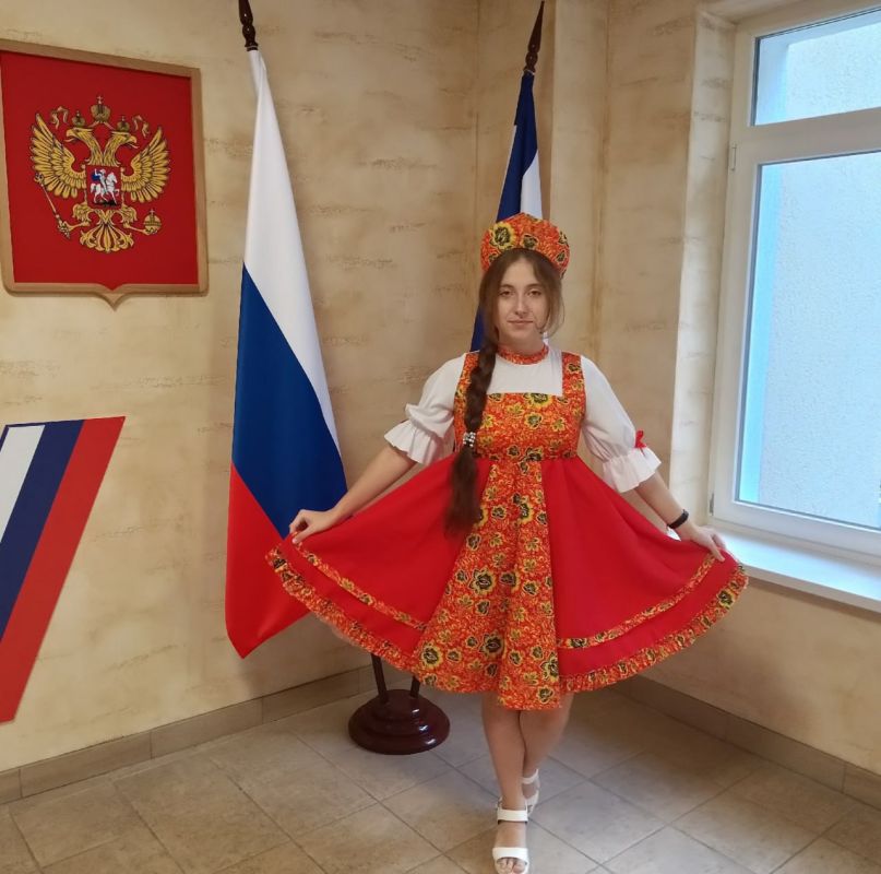 Торжественные линейки, классные часы, выставки и незабываемые праздники: показываем, как День народного единства отмечают в школах и детских садах региона Торжественные линейки, классные часы, выставки и незабываемые праздники: показываем, как День народного единства отмечают в школах и детских садах региона