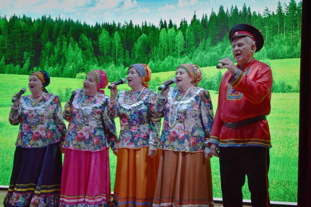 Галина Огнёва: Россия — симфония народов! Галина Огнёва: Россия — симфония народов!