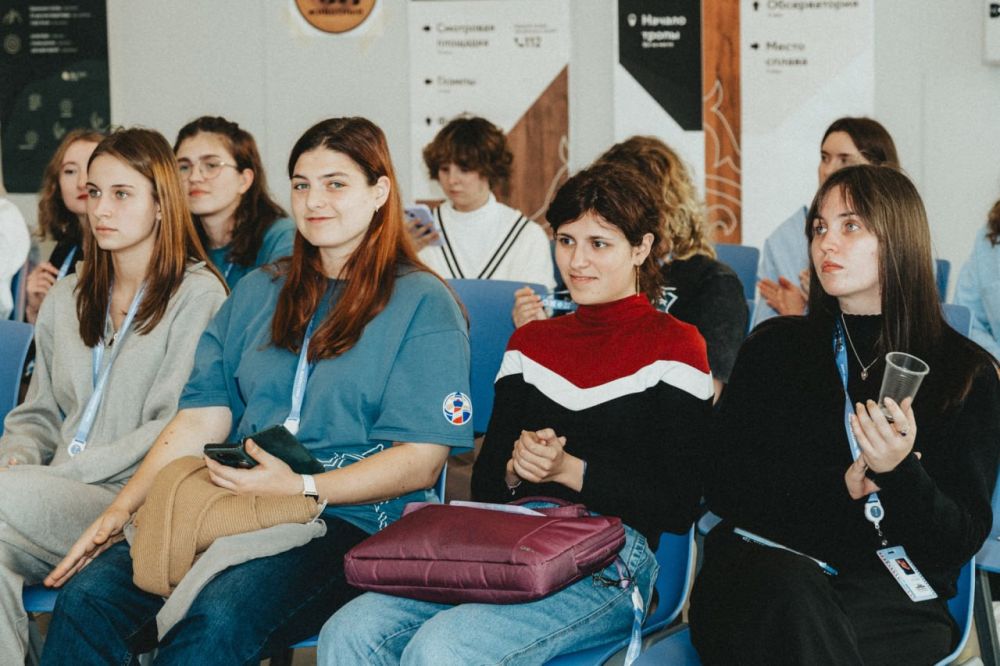 КРЫМСКАЯ СТУДЕНТКА В ПОЛУФИНАЛЕ «ДИЗАЙН-МАРАФОНА» КРЫМСКАЯ СТУДЕНТКА В ПОЛУФИНАЛЕ «ДИЗАЙН-МАРАФОНА»
