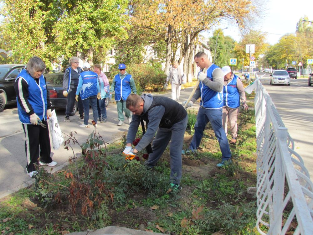 Сегодня 02.11.2024 прошел Общекрымский субботник, где приняли участие администрация города, городской совет, депутаты... Сегодня 02.11.2024 прошел Общекрымский субботник, где приняли участие администрация города, городской совет, депутаты...