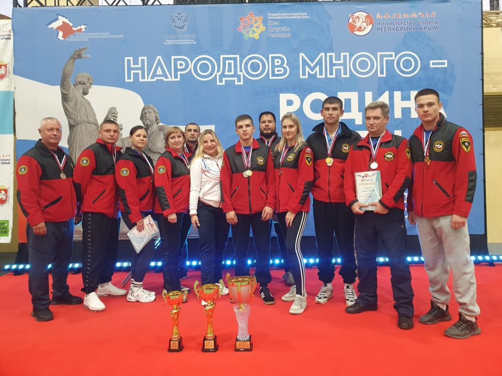 Первые в микрофутзале, чуть уступили в лазертаге и как итог - II место на пьедестале Спартакиады!!! Первые в микрофутзале, чуть уступили в лазертаге и как итог - II место на пьедестале Спартакиады!!!