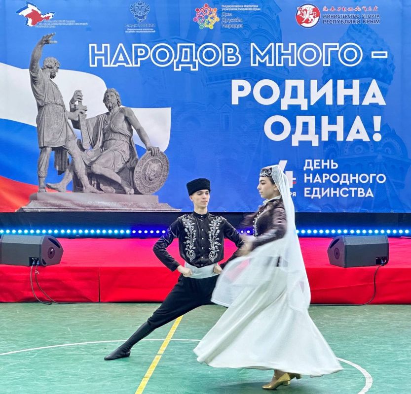 Ольга Торубарова: СПОРТ - ОБЪЕДИНЯЕТ!!!. В День Народного Единства в Республике Крым прошла Спартакиада Органов Исполнительной Власти Ольга Торубарова: СПОРТ - ОБЪЕДИНЯЕТ!!!. В День Народного Единства в Республике Крым прошла Спартакиада Органов Исполнительной Власти