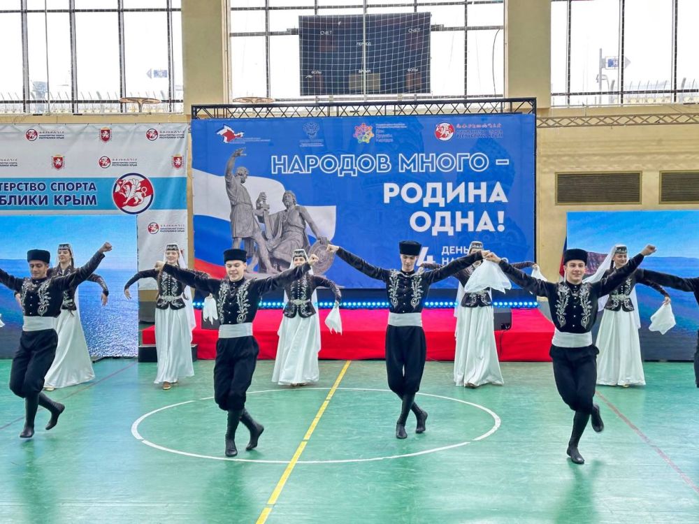 Ольга Торубарова: СПОРТ - ОБЪЕДИНЯЕТ!!!. В День Народного Единства в Республике Крым прошла Спартакиада Органов Исполнительной Власти Ольга Торубарова: СПОРТ - ОБЪЕДИНЯЕТ!!!. В День Народного Единства в Республике Крым прошла Спартакиада Органов Исполнительной Власти