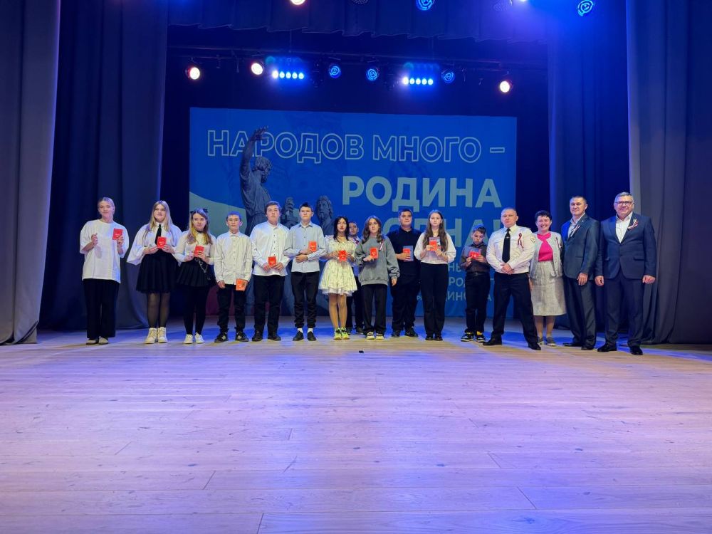Александр Дудинов: День народного единства – праздник силы духа и сплоченности Александр Дудинов: День народного единства – праздник силы духа и сплоченности