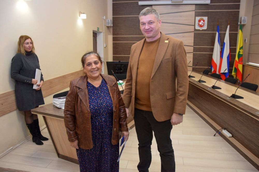 Евпаторийцы получили земельные участки Евпаторийцы получили земельные участки