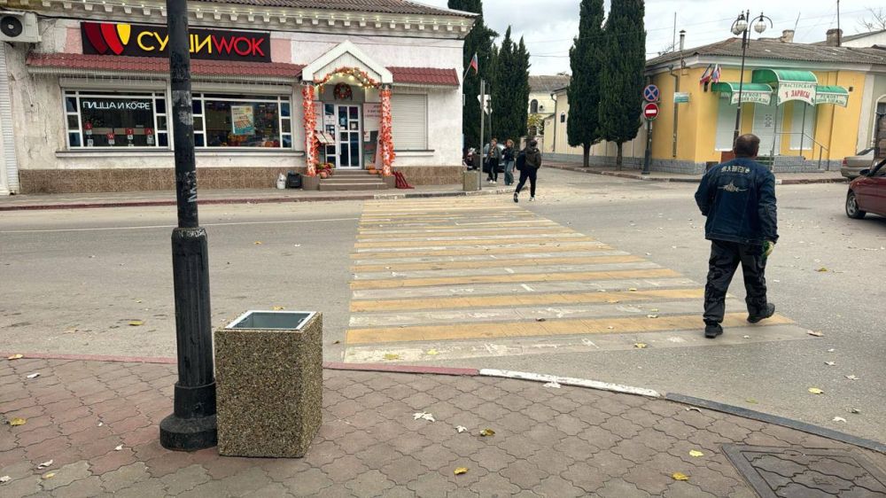 #ЖКХ_и_строительство. В Керчи установят 1250 урн. Подрядная организация уже приступила к работам #ЖКХ_и_строительство. В Керчи установят 1250 урн. Подрядная организация уже приступила к работам