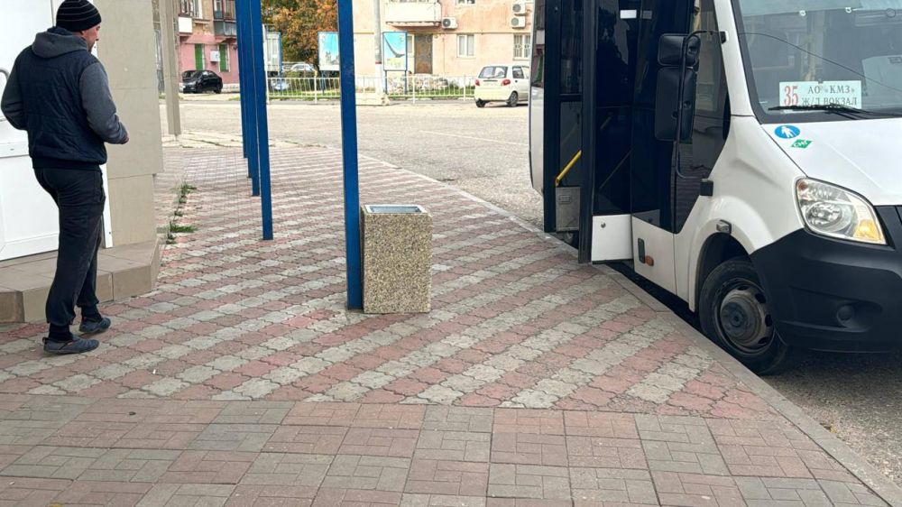#ЖКХ_и_строительство. В Керчи установят 1250 урн. Подрядная организация уже приступила к работам #ЖКХ_и_строительство. В Керчи установят 1250 урн. Подрядная организация уже приступила к работам