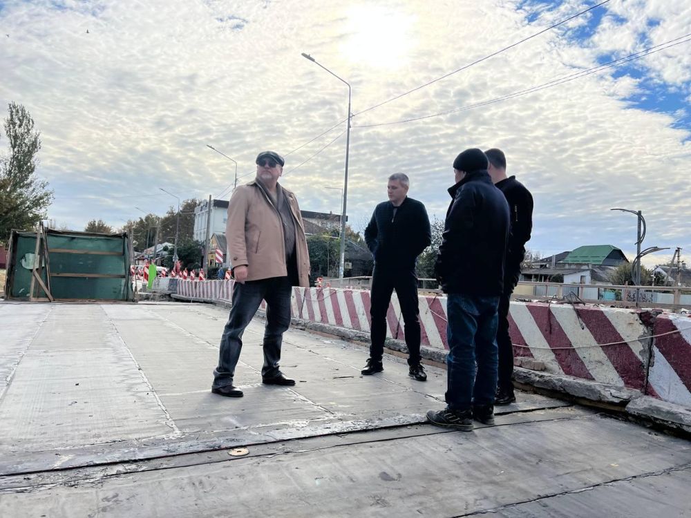 Капитальный ремонт мостового сооружения по ул. Ленина стартовал в июне текущего года Капитальный ремонт мостового сооружения по ул. Ленина стартовал в июне текущего года