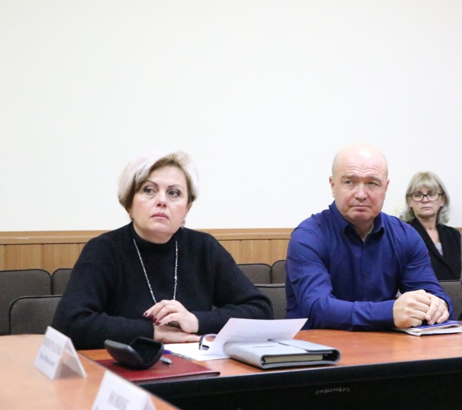 Ольга Урайкина: Состоялось еженедельное совещание с главами поселений Ольга Урайкина: Состоялось еженедельное совещание с главами поселений
