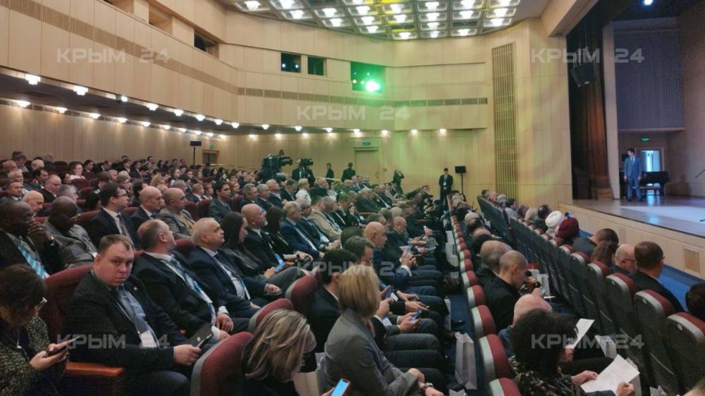 Представители из 50 стран участвуют в Ялтинском международном форуме в Москве Представители из 50 стран участвуют в Ялтинском международном форуме в Москве
